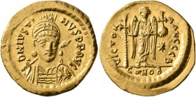 Justin I, 518-527. Solidus (Gold, 20 mm, 4.42 g, 7 h), Constantinopolis, 519-527. D N IVSTINVS P P AVG Pearl-diademed, helmeted and cuirassed bust of ...