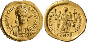 Justinian I, 527-565. Solidus (Gold, 20 mm, 4.34 g, 6 h), Constantinopolis, 527-538. D N IVSTINIANVS P P AVG Helmeted, diademed and cuirassed bust of ...
