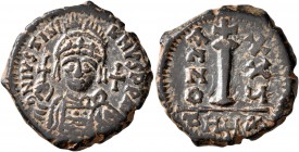 Justinian I, 527-565. Dekanummium (Bronze, 21 mm, 5.50 g, 5 h), Theoupolis (Antiochia), RY 25 = 551/2. D N IVSTINIANVS P P AV Crowned and helmeted bus...
