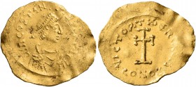 Tiberius II Constantine, 578-582. Tremissis (Gold, 18 mm, 1.49 g, 7 h), Constantinopolis. δm COSTAN[TINVS P P AG] Pearl-diademed, draped and cuirassed...