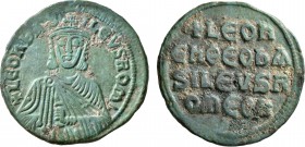 Leo VI the Wise, 886-912. Follis (Bronze, 26 mm, 6.88 g, 7 h), Constantinopolis. +LЄOn bASILЄVS ROM' Bust of Leo VI facing, with short beard, wearing ...