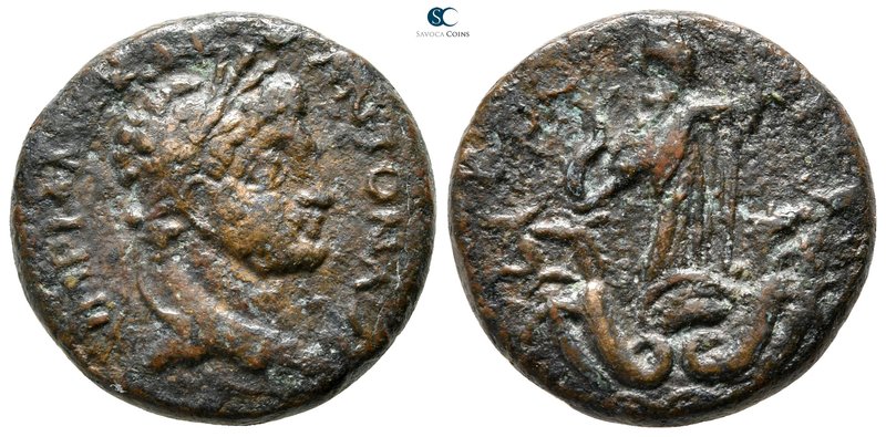 Phoenicia. Berytus. Caracalla AD 198-217. 
Bronze Æ

22mm., 8,97g.



nea...