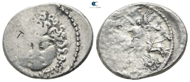 L. Plautius Plancus 47 BC. Rome
Denarius AR

20mm., 3,66g.



fine