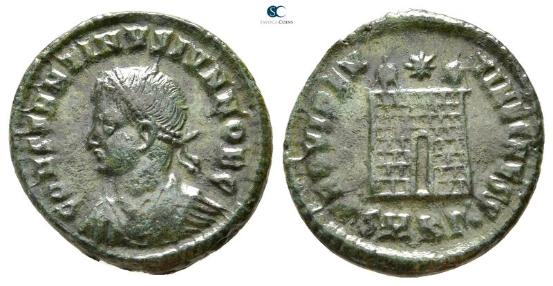 Constantinus II, as Caesar AD 317-337. Cyzicus
Follis Æ

19mm., 3,07g.


...