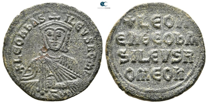 Leo VI the Wise AD 886-912. Constantinople
Follis Æ

25mm., 6,43g.



ver...