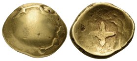 CELTIC, Central Europe. Vindelici. Circa 2nd-1st century BC. Quarter stater or ’Glattes Regenbogenschüsselchen’ (Gold, 12 mm, 1.87 g). Almost oblitera...