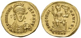 Honorius, 393-423. Solidus (Gold, 21 mm, 4.46 g, 5 h), Constantinople, 10th officina (I), 395-402. D N HONORI-VS P F AVG Helmeted, diademed and cuiras...