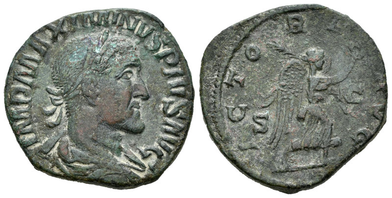 Maximino I. Sestercio. 235-6 d. C. Roma. (Spink-8339). (Ric-67). Rev.: (V)ICTORI...