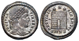 Constantino I. Centenional. 324-325 d.C. Cyzicus. (Spink-16261). (Ric-24). Rev.: PROVIDENTIAE AVGG. Entrada de campamento, en exergo SMKB. Ae. 3,58 g....