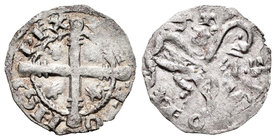 Reino de Castilla y León. Alfonso IX (1188-1230). Dinero. Santiago de Compostela. (Bautista-216.2). Ve. 0,70 g. Cruz y venera sobre el león, S-I entre...