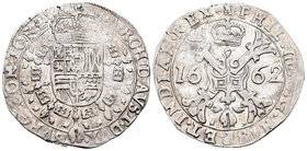 Felipe IV (1621-1665). 1/2 patagón. 1662. Tournai. (Vanhoudt-646TO). (Vti-828). Ag. 13,89 g. Restos de brillo original. Muy escasa. MBC+. Est...180,00...