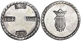 Fernando VII (1808-1833). 5 pesetas. 1809. Tarragona (Cataluña). (Cal-653). Ag. 26,23 g. Ramas debajo del escudo con punto central. MBC+. Est...160,00...