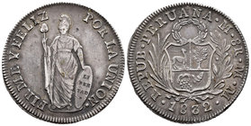 Perú. 8 reales. 1832. Lima. MM. (Km-142.3). Ag. 25,69 g. Pátina. EBC-. Est...140,00.