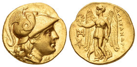Imperio Macedonio. Alejandro III Magno. Estátera - Stater. 336-323 a.C. (Cy-1240). (Müller-381). Anv.: Cabeza de Atenea a derecha, con casco corintio ...