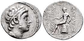 Imperio Seleucida. Antioco III. Tetradracma. 222-187 a.C. (Gc-1041.1). Anv.: Cabeza diademada de Antioco III a derecha. Rev.: Apolo sentado a izquierd...