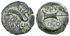 Carteia. Semis. 27 d.C.-14 a.C. (Abh-683). (Acip-2612). (C-68). Anv.: Delfín a izquierda, detrás tridente, debajo CARTEIA. Rev.: Timón, encima IIII. V...