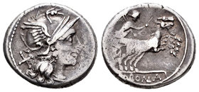 Anónima. Denario. 157-156 a.C. Roma. (Ffc-77). (Craw-197/1). (Cal-52). Anv.: Cabeza de Roma a derecha, detrás X. Rev.: Victoria en biga a derecha con ...
