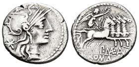Maenia. Denario. 132 a.C. Roma. (Ffc-831). (Craw-249/1). (Cal-916). Anv.: Cabeza de Roma a derecha. Rev.: Victoria con corona en cuadriga a derecha, d...