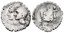 Sulpicia. Denario. 106 a.C. Roma. (Cal-1133). (Craw-312-1). (Cal-1288). Anv.: Cabezas yuxtapuestas de los dioses Penates a izquierda, delante D P P. R...