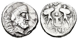 Tituria. Denario. 89 a.C. Roma. (Ffc-1156). (Craw-344/2b). (Cal-1312). Anv.: Cabeza del rey Tatius a derecha, delante palma, detrás SABIN. Rev.: Tarpe...