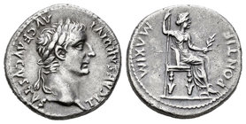 Tiberio. Denario. 16 d.C. Lugdunum. (Spink-1763). (Ric-26). Rev.: PONTIF MAXIM. Figura femenina sentada a derecha con cetro y rama. Ag. 3,66 g. EBC-. ...