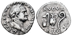 Vespasiano. Denario. 72-3 d.C. Roma. (Spink-2282). (Ric-42). Rev.: AVGVR TRIPOT. Atributos sacerdotales. Ag. 2,97 g. MBC-. Est...70,00.