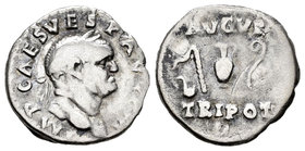 Vespasiano. Denario. 72-3 d.C. Roma. (Spink-2282). (Ric-42). Rev.: AVGVR TRI POT. Atributos sacerdotales. Ag. 3,05 g. BC+. Est...45,00.