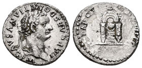 Domiciano. Denario. 82 d.C. Roma. (Ric-100). Rev.: TR POT COS VIII P P. Silla curul, encima creciente. Ag. 3,45 g. MBC. Est...60,00.