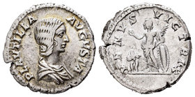 Plautilla. Denario. 204 d.c. Roma. (Spink-7076). (Ric-368). Rev.: VENVS VICTRIX. Venus de pie a izquierda con manzana y apoyada en un escudo, a sus pi...