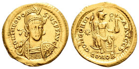 Teodosio II. Sólido. 402-450 d.C. Constantinopla. (Spink-21127). (Ric-202). Rev.: CONCORDIA AVGGS / CONOB. Constantinopolis sentada a derecha con cetr...