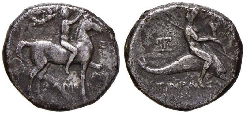 GRECHE - CALABRIA - Taranto - Didracma - Cavaliere nudo andante a d. incoronato ...