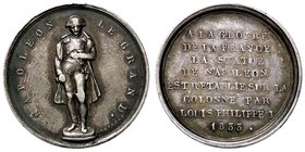 MEDAGLIE - NAPOLEONICHE - Napoleone I, Imperatore (1804-1814) - Medaglia 1833 - Napoleone la Francia rigenerò AG Ø 23
qSPL