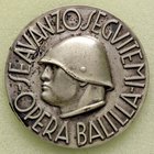 MEDAGLIE - FASCISTE - Spilla Opera Balilla - SE AVANZO SEGUITEMI Testa del Duce a s. MB Ø 37
SPL