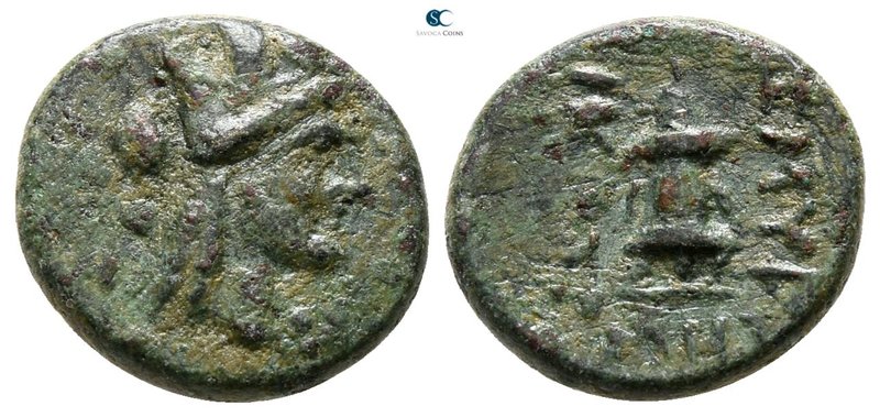 Ionia. Smyrna circa 200-0 BC. 
Bronze Æ

12 mm., 1.50 g.



nearly very f...