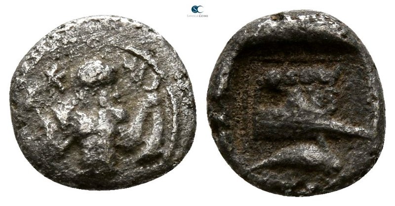 Phoenicia. Arados. Uncertain king circa 400-380 BC. 
Obol AR

8 mm., 0.63 g....