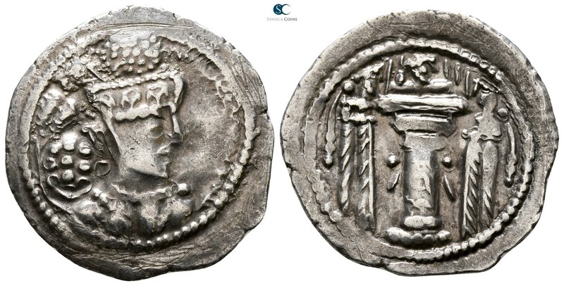 Sasanian Kingdom. Šābuhr (Shahpur) III AD 383-388. 
Drachm AR

24 mm., 4.20 g...