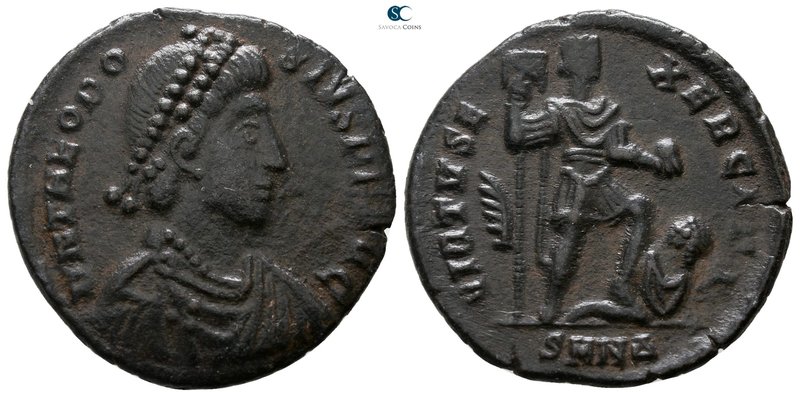 Theodosius I AD 379-395. Nicomedia
Follis Æ

23 mm., 4.67 g.



very fine...