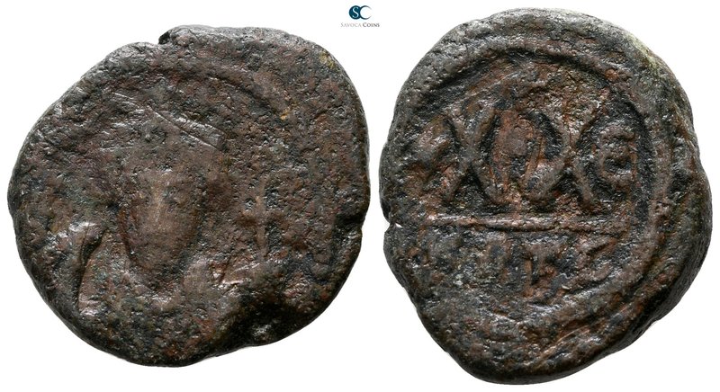 Phocas AD 602-610. Carthage
Half follis Æ

22 mm., 8.88 g.



fine
