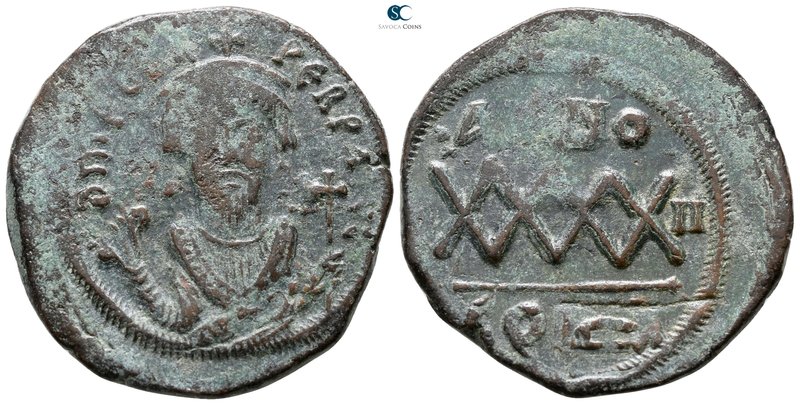 Phocas AD 602-610. Constantinople
Follis Æ

29 mm., 11.40 g.



nearly ve...
