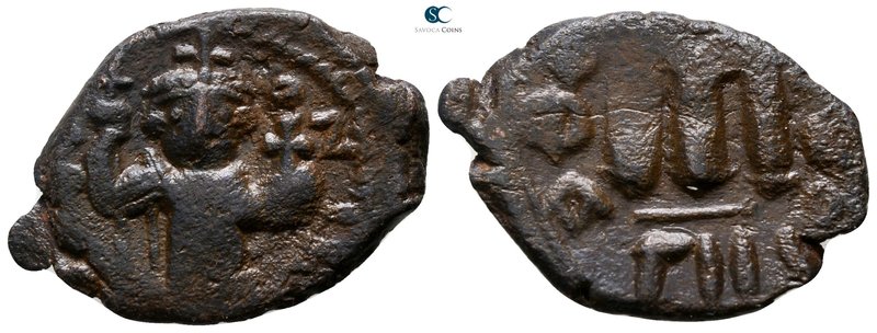 Constans II AD 641-668. Constantinople
Follis Æ

24 mm., 3.90 g.



very ...