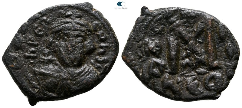 Constans II AD 641-668. Constantinople
Follis Æ

24 mm., 5.00 g.



very ...