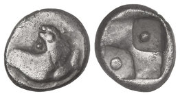 Hemidracma. 480-350 a.C. CHERRONESOS. TRACIA. Anv.: Prótomo de león a derecha con la cabeza a izquierda. Rev.: Cuadrado en cruz, en una de las partes ...