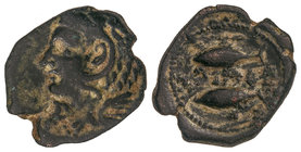Calco. 200-100 a.C. GADES. Anv.: Cabeza de Hércules con piel de león a izquierda. Rev.: Dos atunes a derecha. 3,90 grs. AE. Pátona oscura. AB-1316. MB...