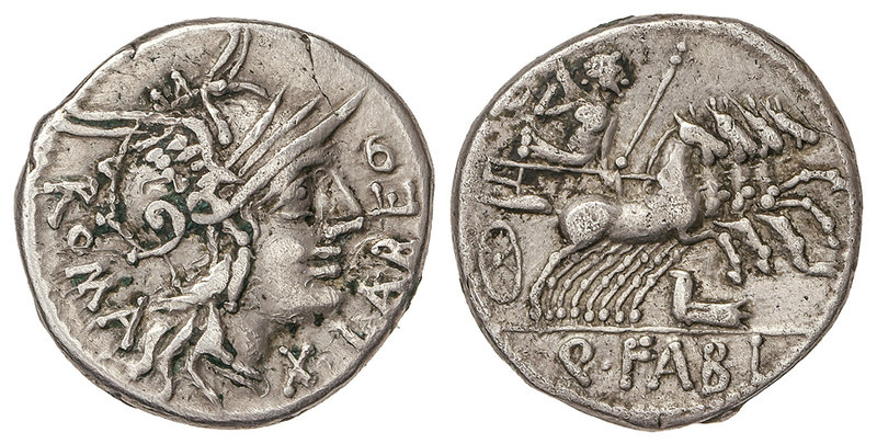 Republic. Denario. 124 a.C. FABIA-1. Quintus Fabius Labeo. Rev.: Jupiter en cuad...