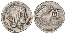 Republic. Denario. 85 a.C. JULIA-5b. L. Julius Bursio. Rev.: Victoria en cuadriga a derecha, debajo de los caballos dos letras. En exergo: L. IVLI. BV...