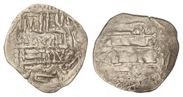 The Idrisids. 1/2 Dirham. ¿MUHAMMAD?. 0,71 grs. AR. Leyendas incompletas y degeneradas, típico de las imitaciones del Norte de África. RARA. (MBC).
