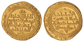 The Ayyubids. Dinar. AL-´ADIL ABU BAKR I. AL-QAHIRA. 3,78 grs. AU. (Algo recortada).Fecha no visible. Brillo original. RARA. A-801.1. (EBC-).