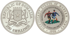 Somalia. 250 Chelines. 1998. 24,09 grs. AR. Mundial de Fútbol Francia´98: Partido de inauguración. Jugadores en multicolor. PROOF.