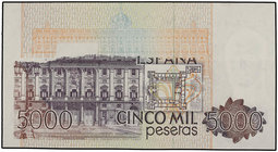 Juan Carlos I. 5.000 Pesetas. 23 Octubre 1979. Juan Carlos I. Serie A-A. ERROR de impresión en reverso: falta la mitad superior de la impresión calcog...