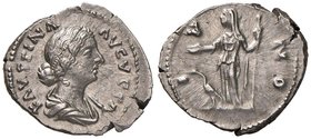 Faustina II (moglie di Marco Aurelio) Denario - Busto a d. - R/ Giunone stante a s. - RIC 688 AG (g 3,16)
Grading/Stato:SPL